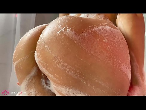 ❤️ Morena masturba o coño cun vibrador ata un orgasmo intenso na ducha Porno de calidade a nós gl.tube-sexer-com.ru