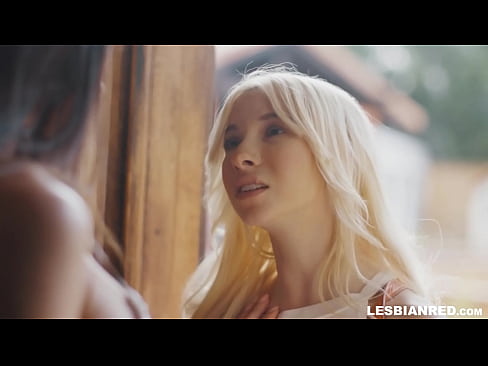 ❤️ A nena chega a casa uns meses despois e acaba comendo o coño da súa madrastra Porno de calidade a nós gl.tube-sexer-com.ru